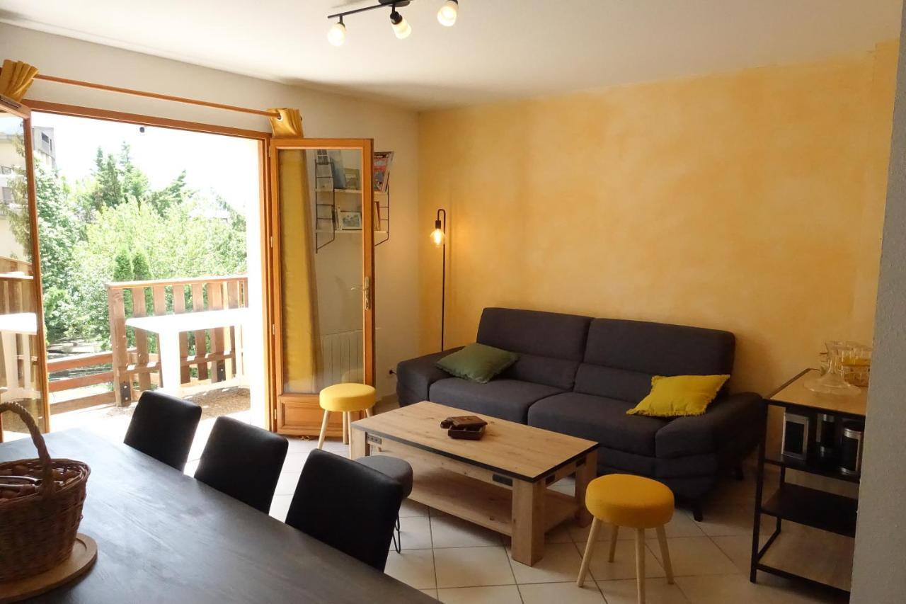 Ferienwohnung T3 Au Plan D'Eau D'Embrun Avec Garage Et Terrasse Exterior foto