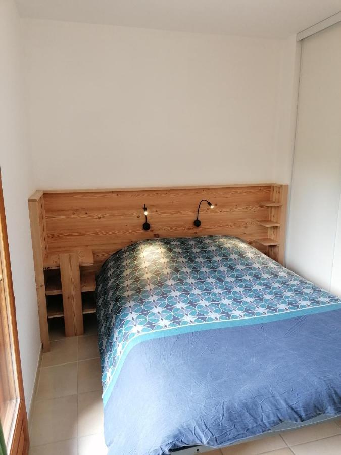 Ferienwohnung T3 Au Plan D'Eau D'Embrun Avec Garage Et Terrasse Exterior foto